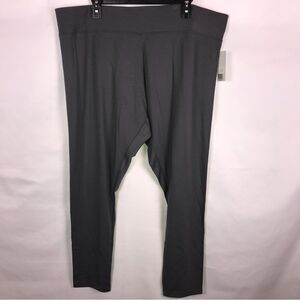 Seek No Further Gray Cropped Leggings Size 3x Women’s